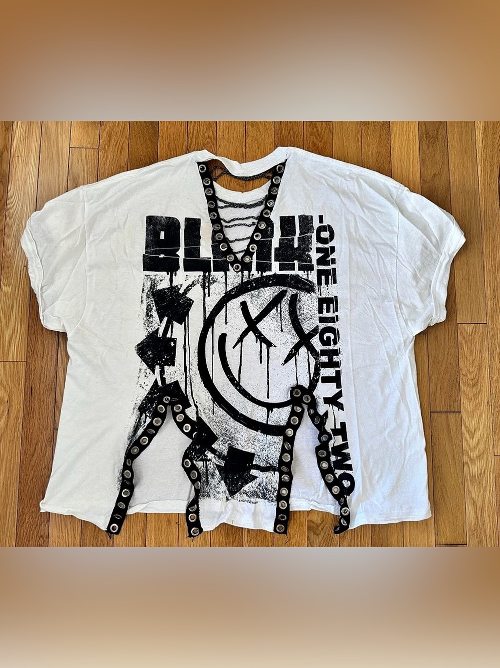 Vintage Handmade Blink-182 Distressed Punk Tee Y2K